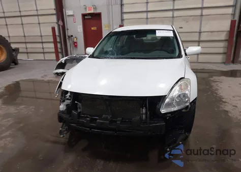2010 Nissan Altima Base из США, поврежденный, VIN 1N4AL2APXAN450820